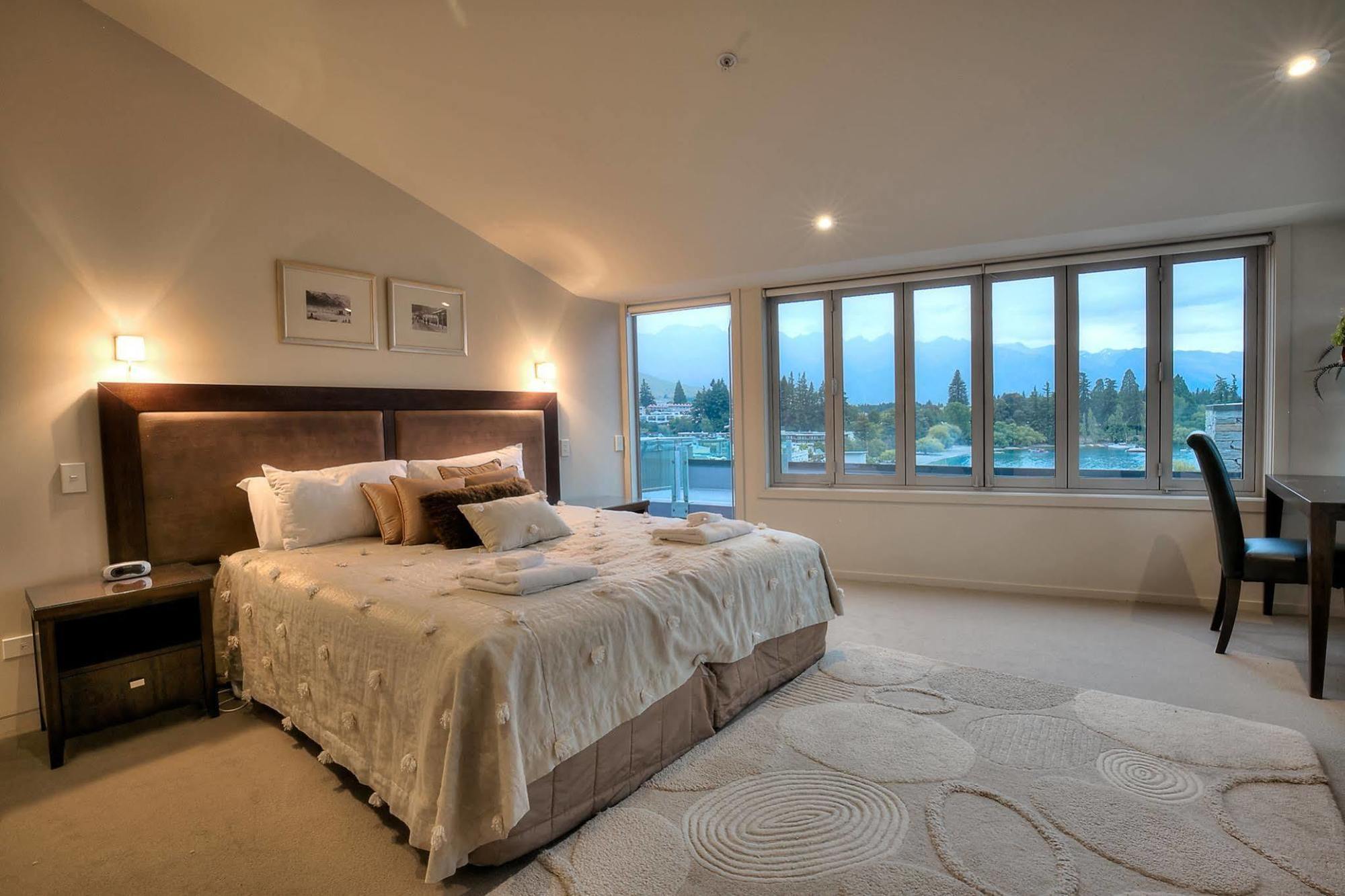 Shotover Penthouse & Spa By Staysouth クイーンズタウン エクステリア 写真